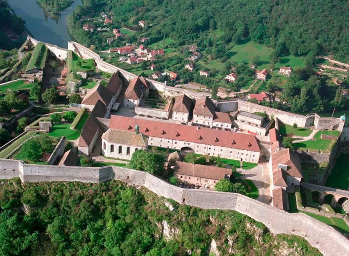 Gite 3 Etoiles "Entre Sources Et Riviere" Besancon Vaire-le-Grand Ngoại thất bức ảnh